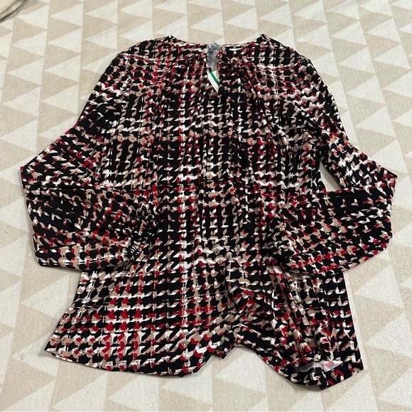 Anne Klein Printed Long Sleeve Pleat Neck Blouse - Picture 3 of 5